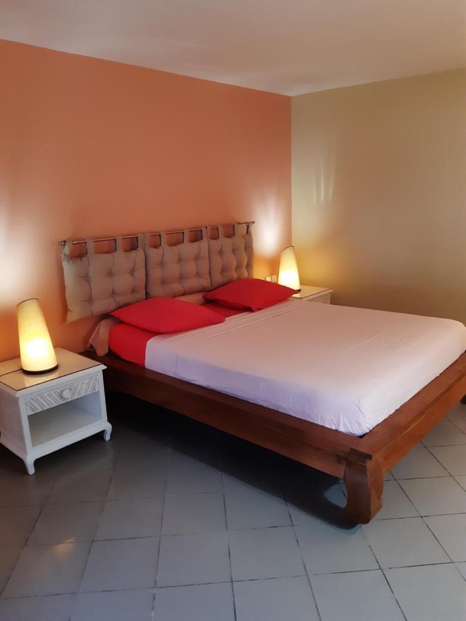 Studio En Bord De Mer - Residence La Vieille Tour لو جوسيير المظهر الخارجي الصورة
